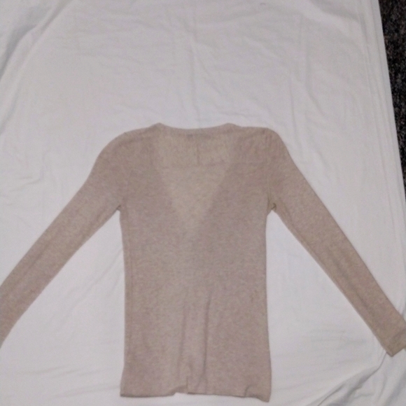 Women's Silk Banana Republic Thin Sweater Jacket Button up size Small Cream Tan - Picture 7 of 8